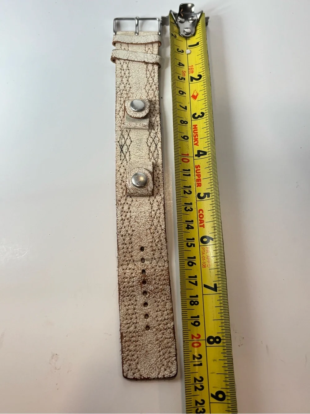 Fossil White Crackle Leather Cuff Bracelet Wide Distressed Buckle Adjustable